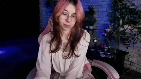 Alice online show from June 29, 8:41 pm