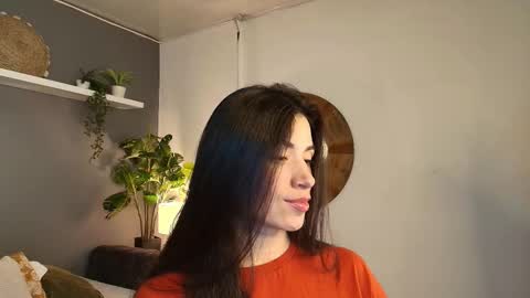 Snapshot of _aliice_1 chatting on February 13, 12:13 am  Alice  online show from February 13, 12:13 am