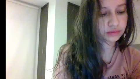 _alyson online show from October 22, 4:04 am