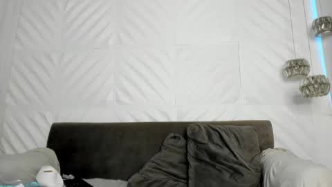 Andrew online show from December 27, 10:37 pm