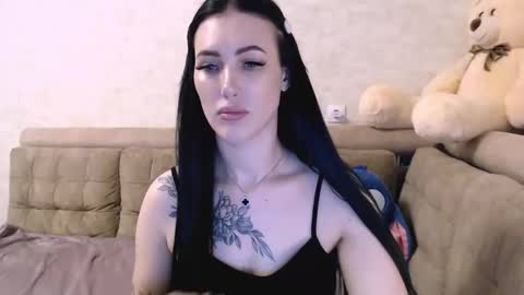 Anna online show from April 22, 8:49 pm