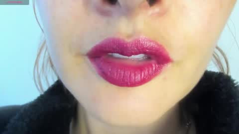 antonia online show from April 15, 8:09 pm