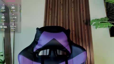   online show from February 12, 12:31 pm