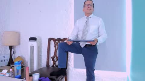 _axelking_ online show from November 29, 12:13 pm