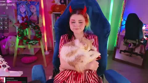 Alice .. online show from December 18, 8:14 pm