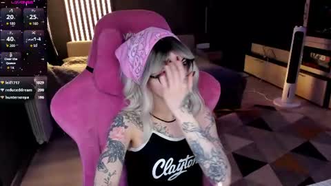 Olivia Subscribe to my Fansly -   online show from June 15, 12:02 am