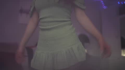 Lili online show from February 3, 6:22 am