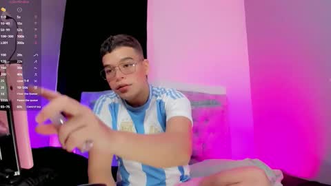 Snapshot of _blake_boy chatting on October 15, 11:44 am _blake_boy online show from October 15, 11:44 am