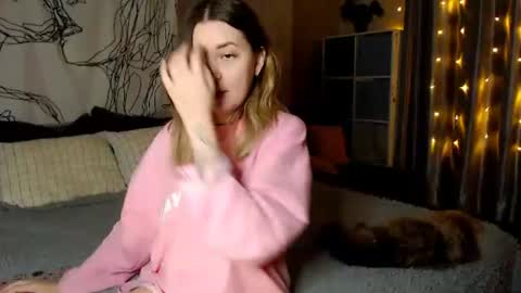 Elizabeth online show from July 25, 9:46 pm