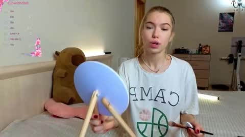 _capybara0_0 online show from November 30, 9:11 pm