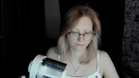 Merlizz online show from February 15, 3:31 am