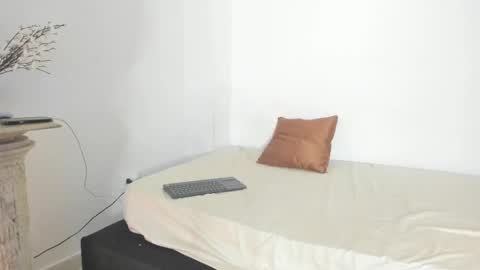 You can Call me Kitty Cat online show from November 18, 12:57 am