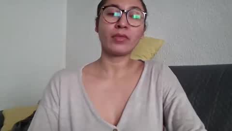 cat online show from March 3, 2:46 pm