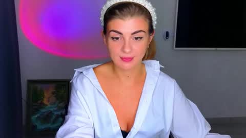 D online show from November 3, 6:42 pm