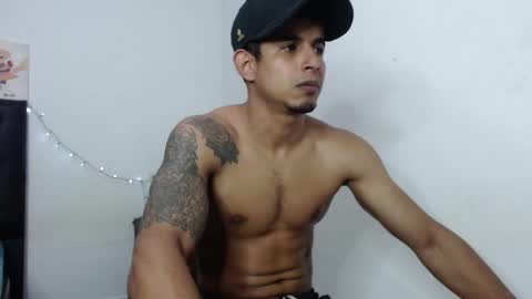  crissgex  online show from November 23, 8:07 pm