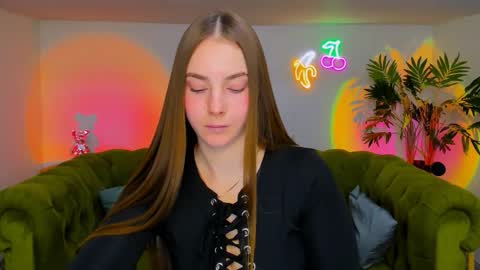 Erika online show from November 21, 1:20 pm