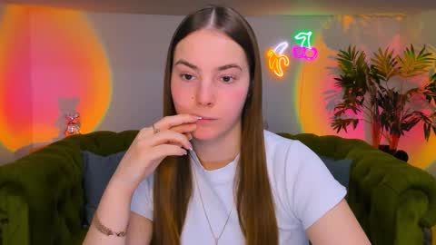 Erika online show from December 14, 9:15 am