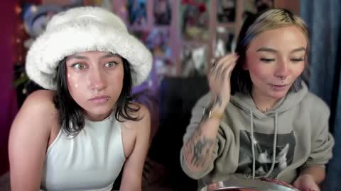 paula online show from December 14, 3:06 am