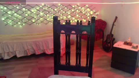 Kendra online show from January 9, 6:47 pm