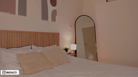 Emma and Tonny online show from March 20, 1:27 pm