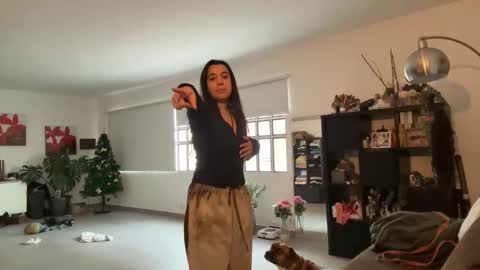  elena barra online show from January 11, 3:29 pm