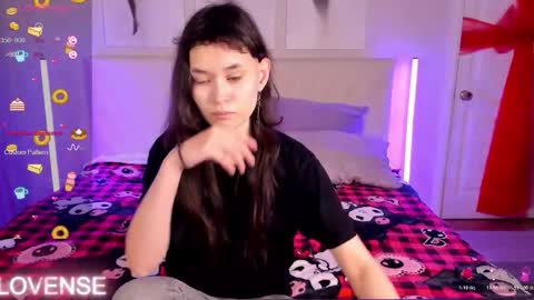 _emily__strike_ online show from February 2, 10:22 am