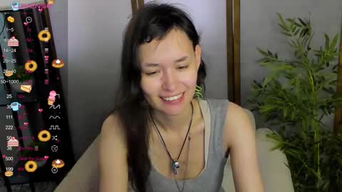 Snapshot of _emily__strike_ chatting on September 14, 9:55 am _emily__strike_ online show from September 14, 9:55 am