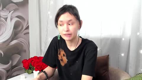 Snapshot of _emily__strike_ chatting on February 23, 9:22 am _emily__strike_ online show from February 23, 9:22 am