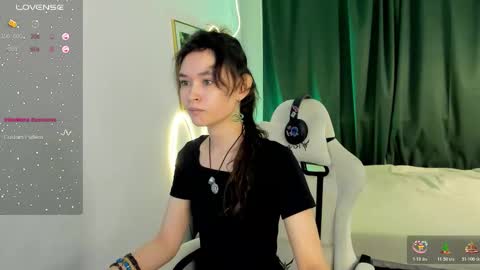 _emily__strike_ online show from January 13, 10:34 am