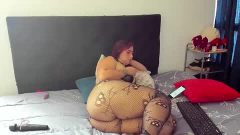 Emma online show from February 6, 6:32 pm