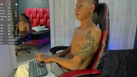 _erick_j online show from February 9, 9:50 pm