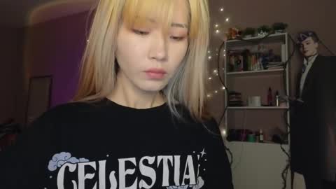 EveEva online show from December 1, 10:24 am