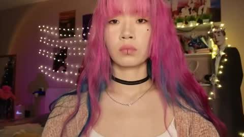 EveEva online show from February 21, 3:42 am