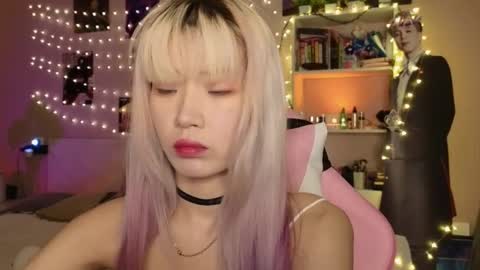 EveEva online show from February 16, 1:15 am