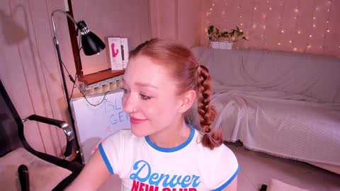 Lola 3  online show from December 7, 2:52 pm