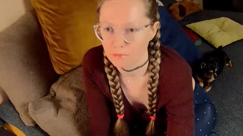 Snapshot of _goldilocks__ chatting on October 27, 6:19 pm _goldilocks__ online show from October 27, 6:19 pm