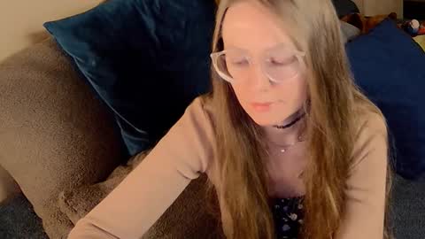 Snapshot of _goldilocks__ chatting on October 26, 5:45 pm _goldilocks__ online show from October 26, 5:45 pm