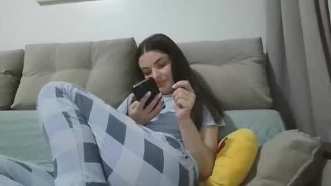 Criss4u online show from April 18, 7:58 pm