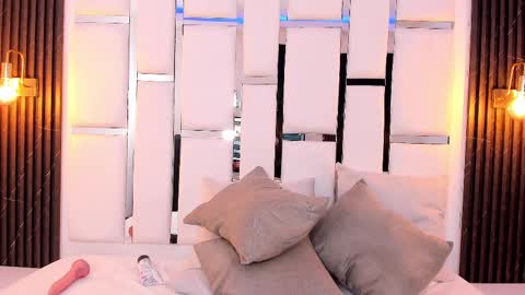 Snapshot of _iris1_ chatting on February 21, 3:32 pm Iris online show from February 21, 3:32 pm