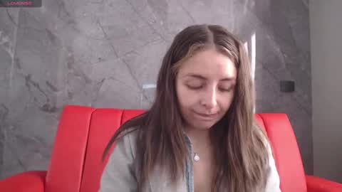 Snapshot of _isaabellaa chatting on October 2, 3:44 pm Isa online show from October 2, 3:44 pm