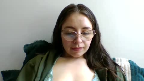 Snapshot of _isaabellaa chatting on September 30, 5:23 pm Isa online show from September 30, 5:23 pm
