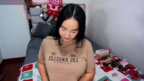 Isa online show from March 26, 9:42 pm