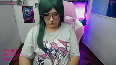 _jadee_p_ online show from October 21, 1:44 am
