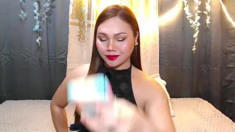 _jazzysweetheart_ online show from February 9, 2:42 pm