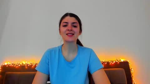 Snapshot of _just_a_simple_girl chatting on February 25, 11:32 am _just_a_simple_girl online show from February 25, 11:32 am