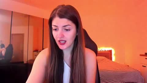 Snapshot of _just_a_simple_girl chatting on February 27, 11:39 am _just_a_simple_girl online show from February 27, 11:39 am