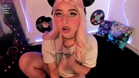 _karine01 online show from January 23, 4:19 am