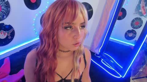 _karine01 online show from February 2, 10:35 am