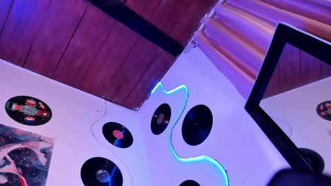 _karine01 online show from March 8, 7:49 am