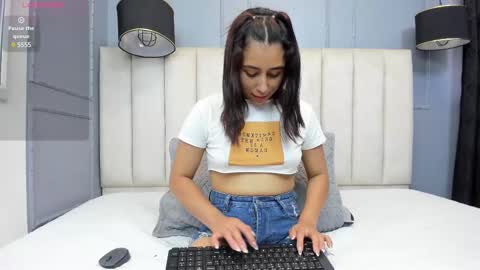 Amanda online show from March 1, 7:26 pm